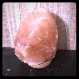 Pink salt lamp